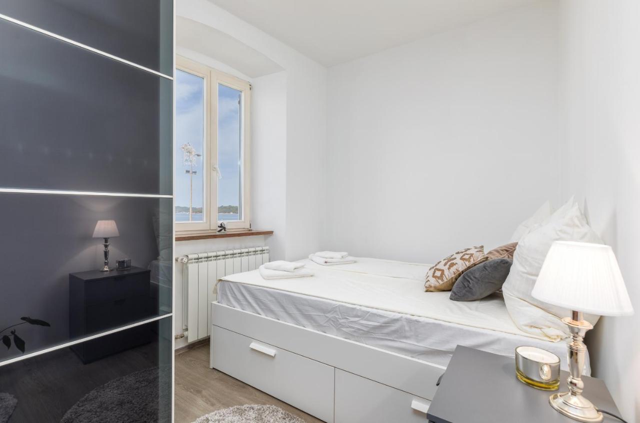 Apartment Augusto - Sea View Pula Zewnętrze zdjęcie
