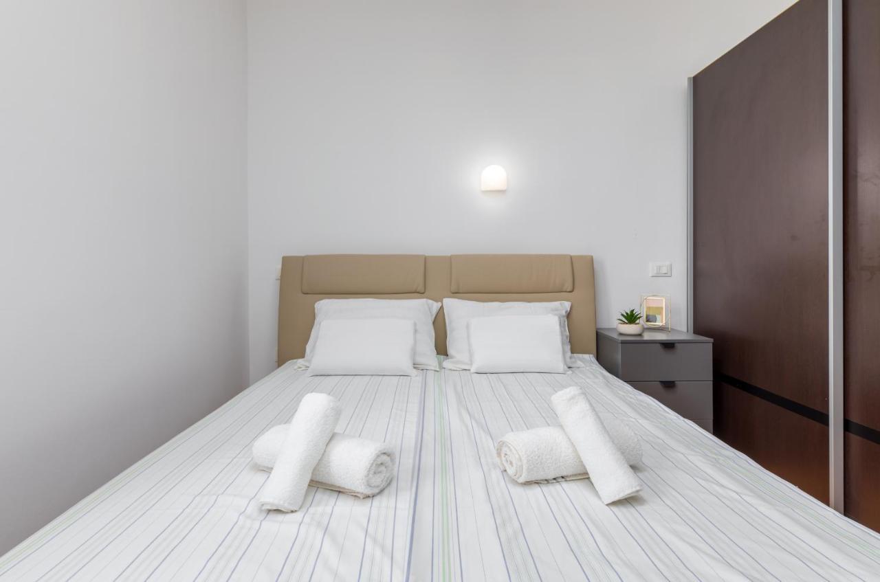 Apartment Augusto - Sea View Pula Zewnętrze zdjęcie